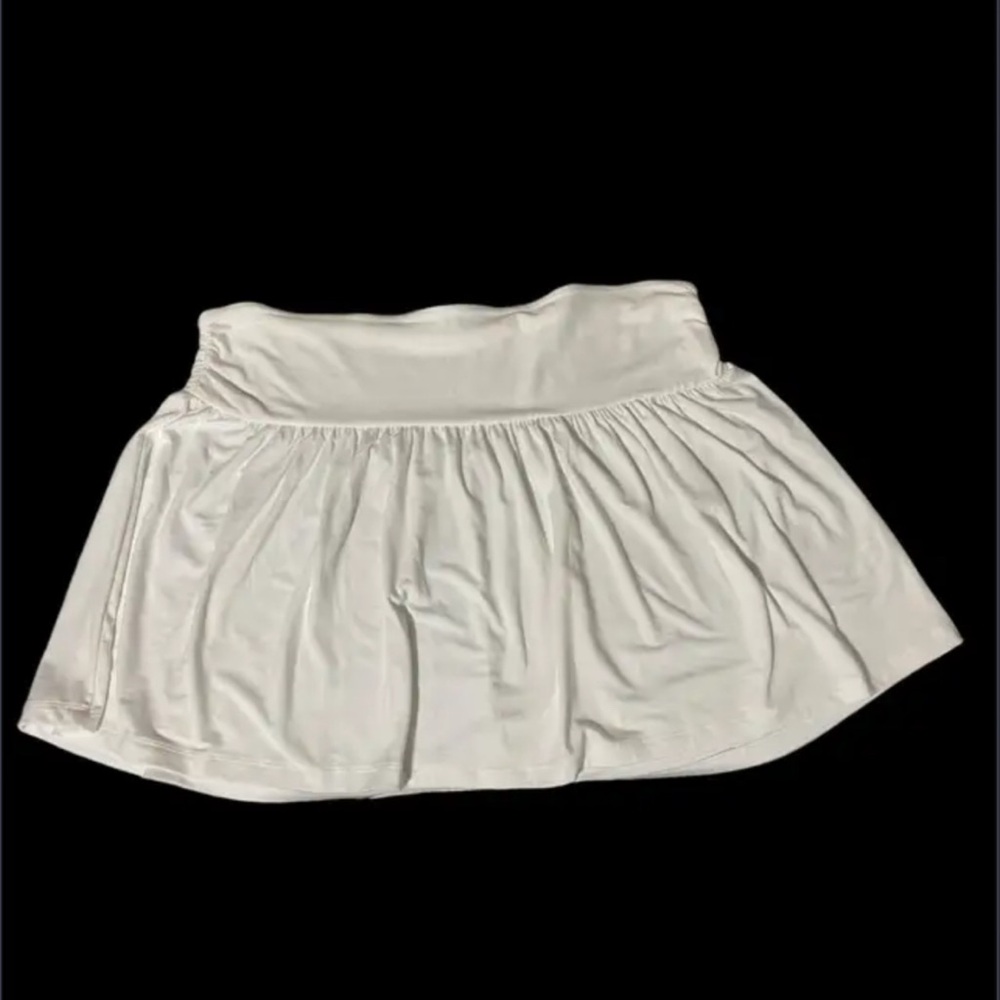 Plus size white short skirt